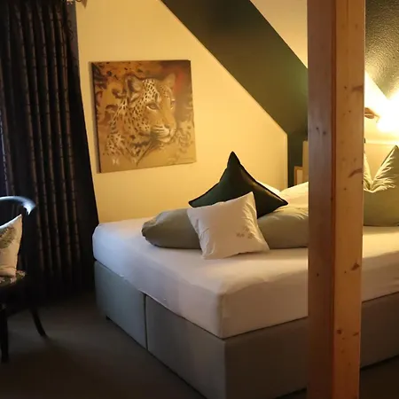 Kropper Busch Garni Hotel 3*